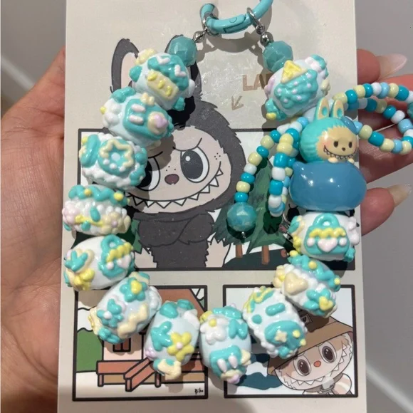 LABUBU KEYCHAIN - Picture 2 of 2